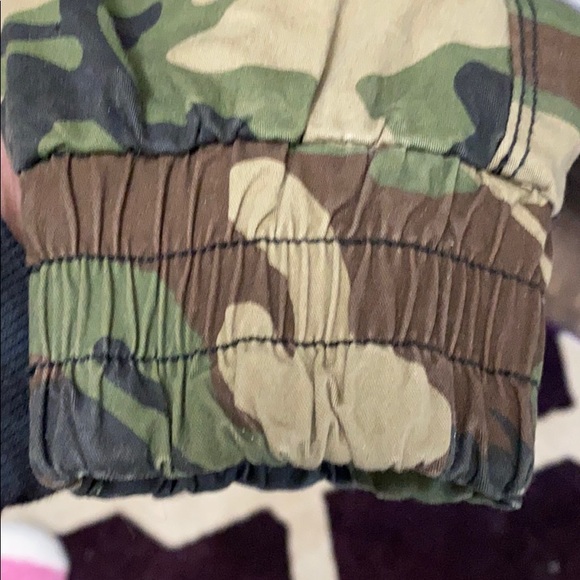 Camo pants - Picture 2 of 4